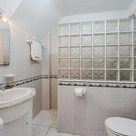 Diamantes Duplex & Heated Pool Апартаменты *